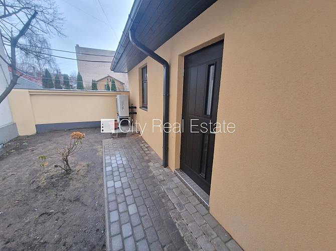 Земля в собственности, фасадный дом, место для машины, вход с улицы, лифт, лоджия 4 Рига - изображение 19