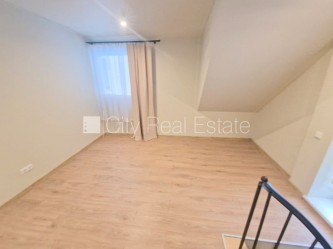 Земля в собственности, фасадный дом, место для машины, вход с улицы, лифт, лоджия 4 Рига - изображение 12