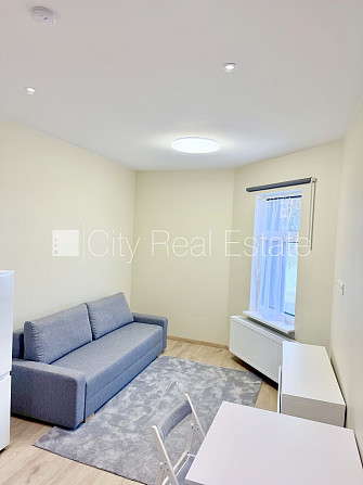 Земля в собственности, частный дом, новостройка, благоустроенная озеленённая Юрмала - изображение 2