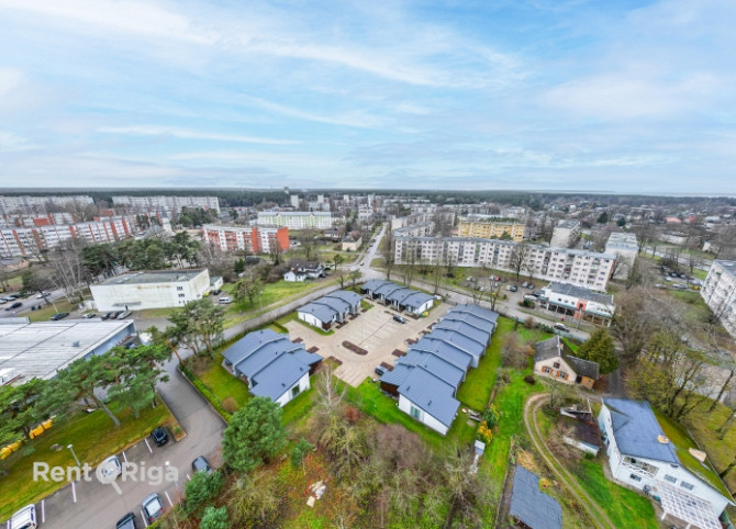 Īre vai īre ar izpirkuma tiesībām!  Moderna rindu māja privātā, slēgtā dzīvojamo māju Jūrmala - foto 1