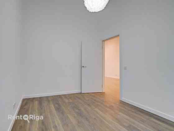 Аренда с правом выкупа!  Современный таунхаус в частном, закрытом жилом поселке. Jūrmala