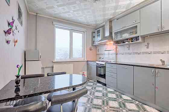 Piedāvājam iegādei mājīgu un gaišu 3 istabu dzīvokli ar pārdomātu, ērtu plānojumu, kas būs lieliska  Рига