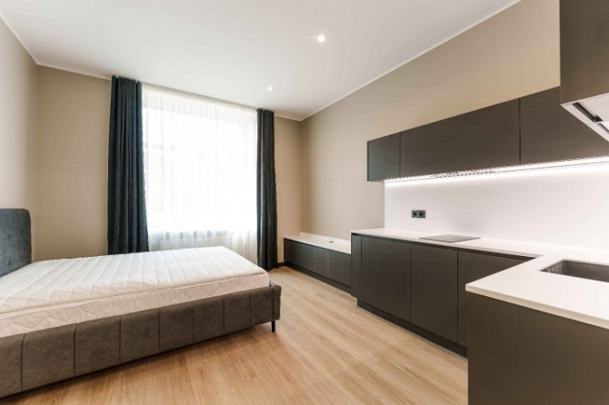 Предлагается стильная и уютная однокомнатная квартира в центре Риги, сочетающая Рига - изображение 7