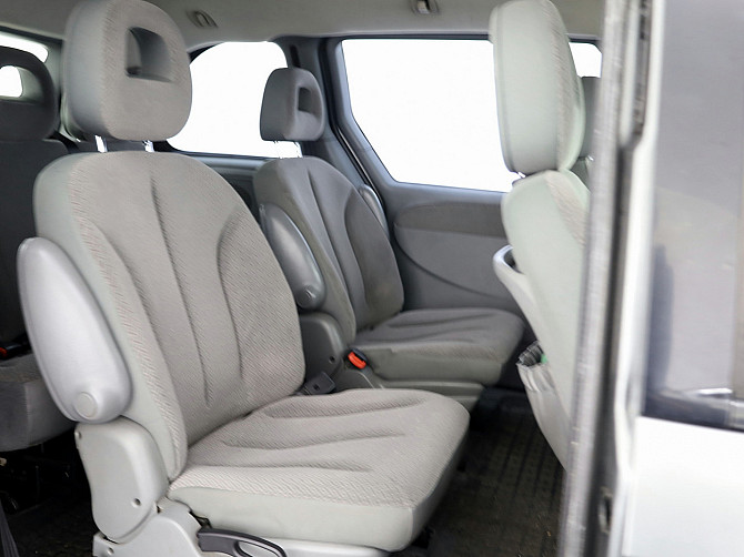 Chrysler Voyager Facelift 2.5 CRD 105kW Tallina - foto 7