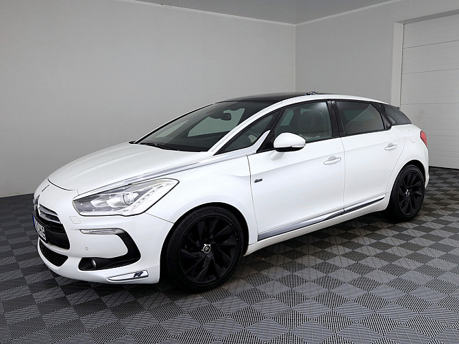Citroen DS5 Exclusive Hybrid 4x4 ATM 2.0 120kW Tallina - foto 2