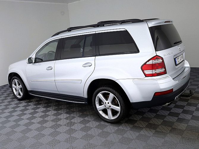 Mercedes-Benz GL 420 Luxury ATM 4.0 CDI 225kW Tallina - foto 4