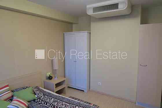 Проект - Centra Nams (Центра Намс), новостройка, благоустроенный озеленённый двор, Рига