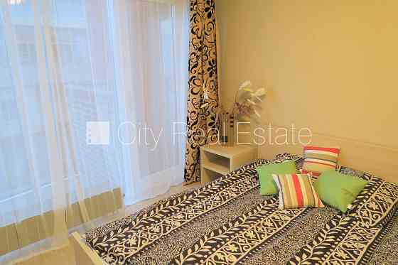 Проект - Centra Nams (Центра Намс), новостройка, благоустроенный озеленённый двор, Рига