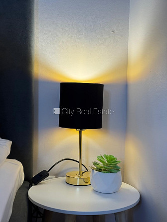 Renovēta māja, studio tipa, virtuve apvienota ar viesistabu, krāsotas sienas, jauna santehnika, Rīga - foto 9