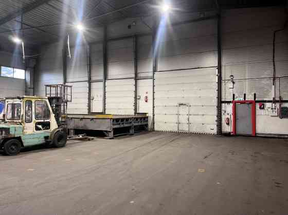 Nomai pieejamas noliktavas telpas Meiranu iela 4.  * Kopēja Platība 1750 kv. m. ; * Griestu augstāka Rīga