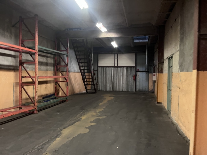 Nomai pieejamas noliktavas telpas Meiranu iela 4.  * Kopēja Platība 1750 kv. m. ; * Griestu Rīga - foto 5