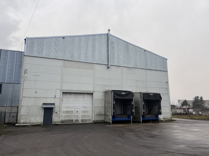 Nomai pieejamas noliktavas telpas Meiranu iela 4.  * Kopēja Platība 1750 kv. m. ; * Griestu Rīga - foto 1