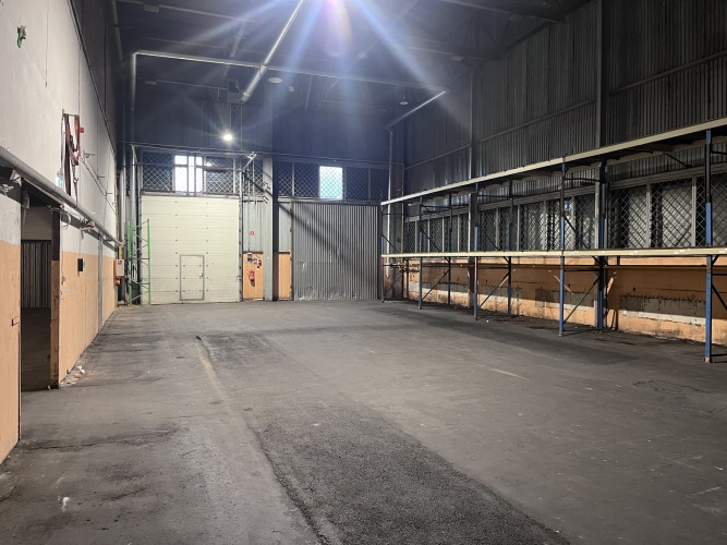 Nomai pieejamas noliktavas telpas Meiranu iela 4.  * Kopēja Platība 1750 kv. m. ; * Griestu Rīga - foto 7