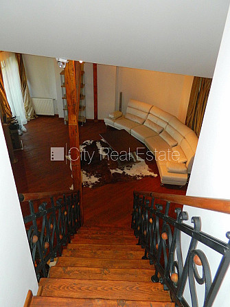 Zeme īpašumā, fasādes māja, renovēta māja, slēgts pagalms, ir lifts, kāpņu telpa pēc Rīga - foto 18