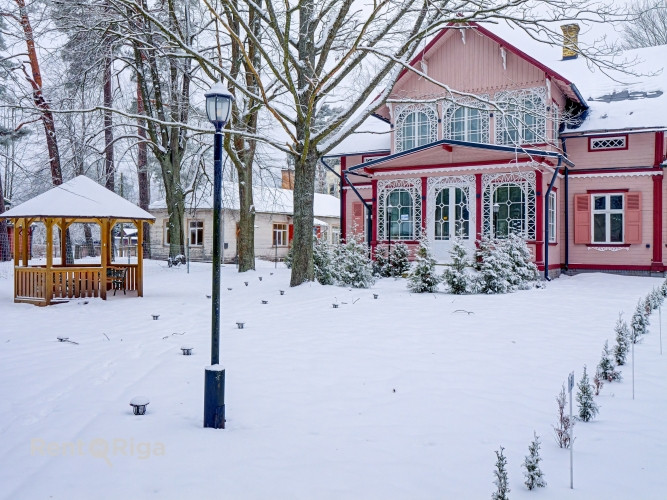 Piedāvājumā dzīvokļi Jūrmalā, rūpīgi saglabātā un atjaunotā vēsturiskā koka karkasa Jūrmala - foto 1