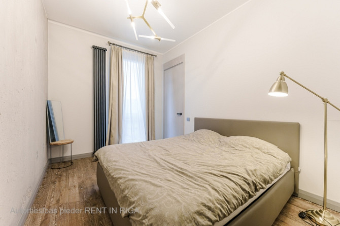 Elegants divistabu dzīvoklis īrei klusajā centrā, vēstniecību rajonā.   Atrašanās vieta: Rīga - foto 9