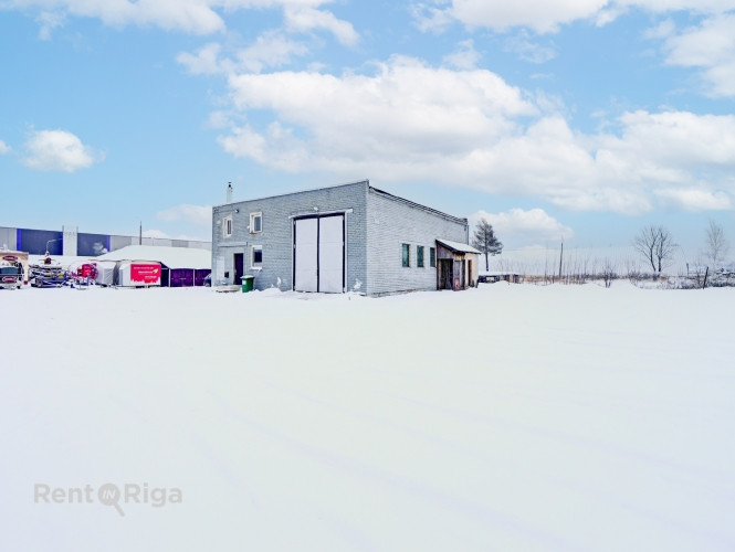 Многофункциональное здание в аренду 300 м Есть место для удобной парковки и Рига - изображение 1