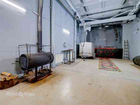 Многофункциональное здание в аренду 300 м Есть место для удобной парковки и Rīga