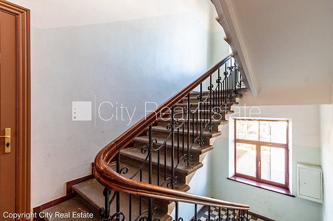 Jaunceltne, fasādes māja, zaļā teritorija, pazemes autostāvvieta, ieeja no ielas, apzaļumota Jūrmala - foto 19