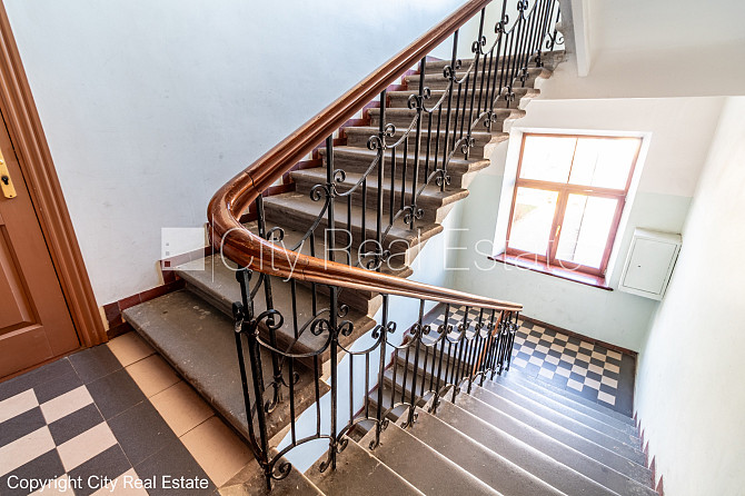 Jaunceltne, fasādes māja, zaļā teritorija, pazemes autostāvvieta, ieeja no ielas, apzaļumota Jūrmala - foto 20