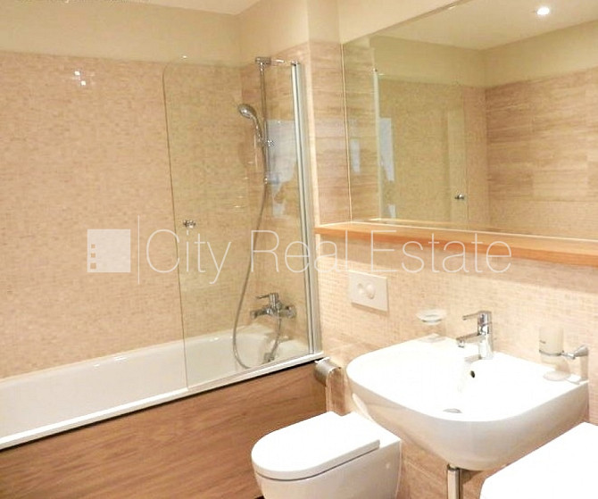 Jaunceltne, fasādes māja, labiekārtots apzaļumots pagalms, pazemes autostāvvieta, ieeja no Jūrmala - foto 9