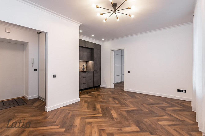 Pārdod gaumīgi atjaunotu, kompaktu trīsistabu dzīvokli renovētā ēkā Grīziņkalnā, klusajā Laboratorij Рига - изображение 4