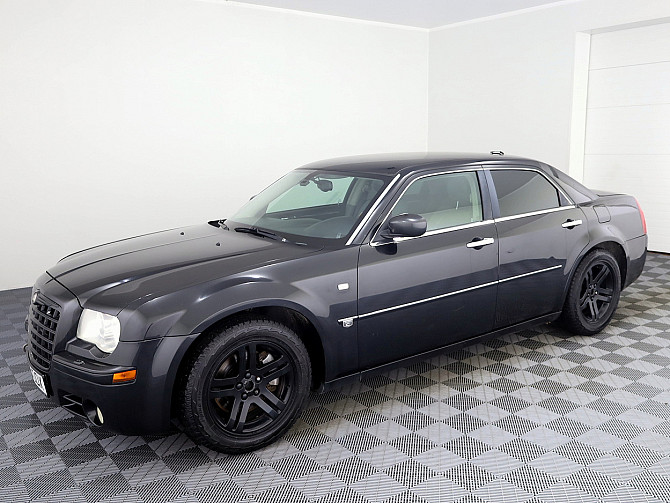Chrysler 300 C Luxury 5.7 V8 HEMI 250kW Tallina - foto 2