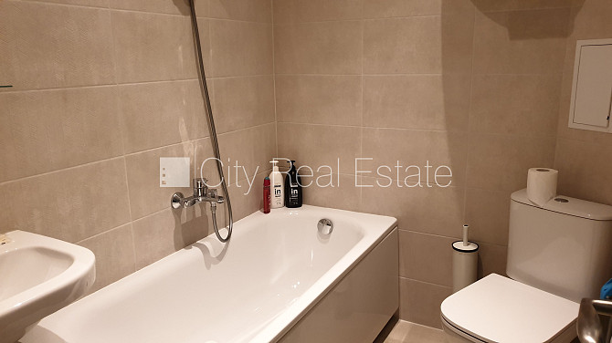 Новостройка, фасадный дом, благоустроенный озеленённый двор, подземная стоянка, Юрмала - изображение 5