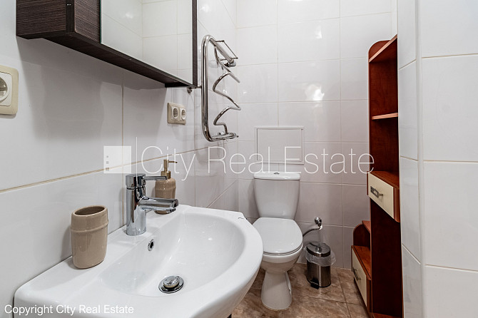 Новостройка, фасадный дом, благоустроенный озеленённый двор, подземная стоянка, Юрмала - изображение 16