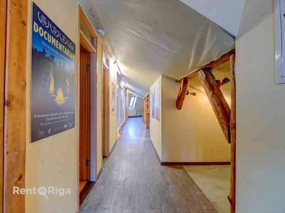 Сдаются офисные помещения в Агентскалнсе в красивом довоенном здании. Rīga