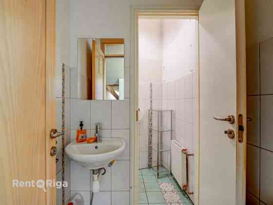 Сдаются офисные помещения в Агентскалнсе в красивом довоенном здании. Rīga