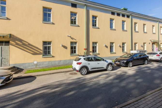 Office premises near Kronvalda Park, in a renovated building.  The owner of the premises will carry  Рига - изображение 8