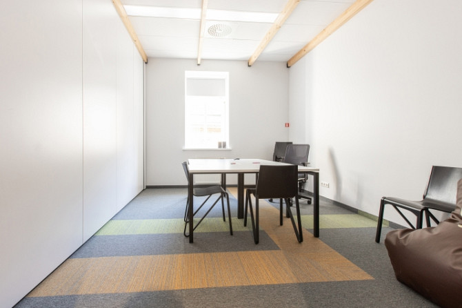 Office premises near Kronvalda Park, in a renovated building.  The owner of the premises will carry  Рига - изображение 6