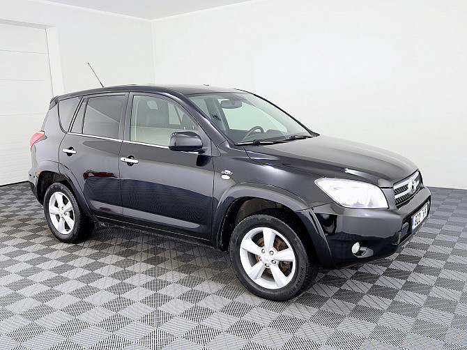 Toyota RAV4 Luxury 4x4 2.2 D-CAT 130kW Tallina - foto 1