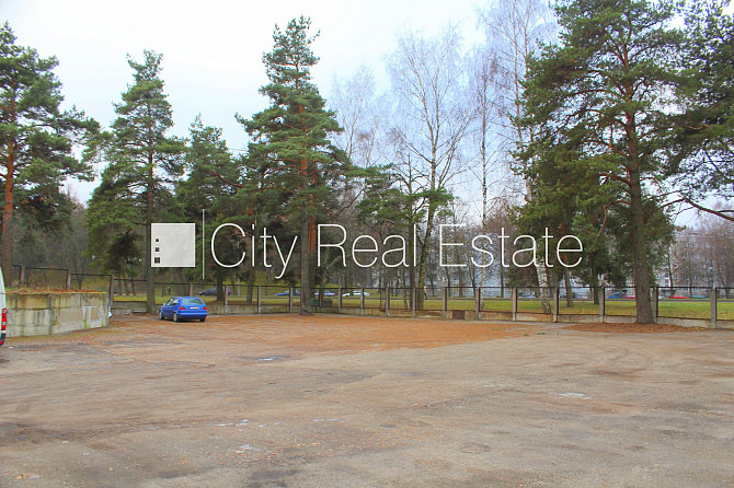 Fasādes māja, renovēta māja, ieeja no ielas, kāpņu telpa pēc kosmētiskā remonta, logi Rīga - foto 13