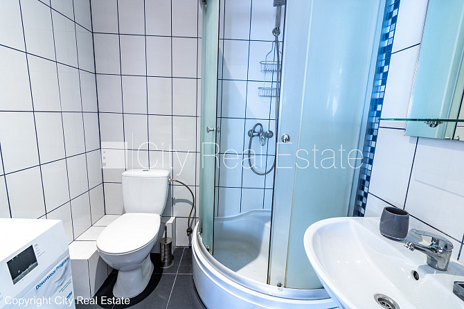 Частный дом, благоустроенная озеленённая территория 1527 м2, въездные ворота Юрмала - изображение 20