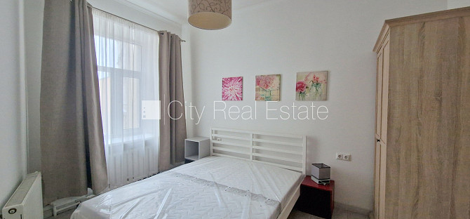 Fasādes māja, renovēta māja, slēgts pagalms, kāpņu telpa pēc kosmētiskā remonta, istabas Rīga - foto 5