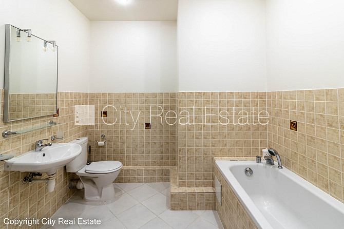 Jaunceltne, fasādes māja, zaļā teritorija, labiekārtota apzaļumota teritorija, pazemes Jūrmala - foto 13