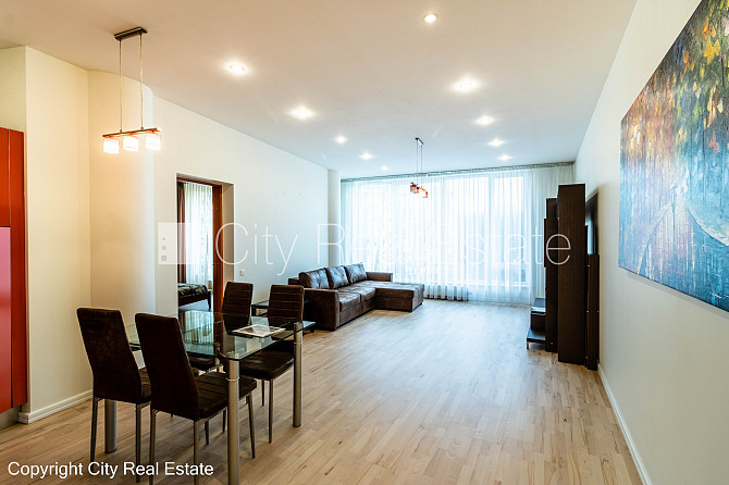 Jaunceltne, fasādes māja, zaļā teritorija, labiekārtota apzaļumota teritorija, pazemes Jūrmala - foto 1