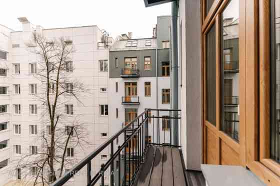 Полностью меблированная 2-комнатная квартира в Центре.  Улица Кришьяня Валдемара Рига