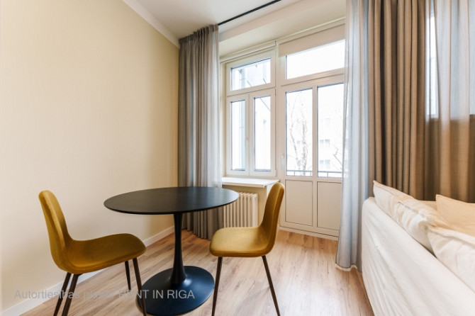Полностью меблированная 2-комнатная квартира в Центре.  Улица Кришьяня Валдемара Рига - изображение 1