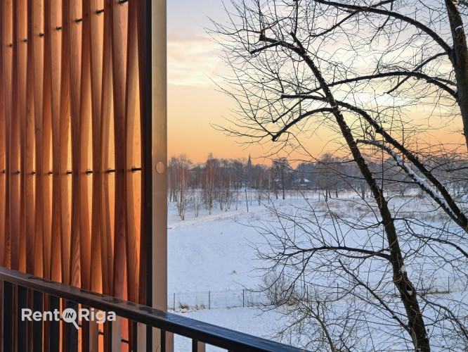Продаётся просторная и светлая 4-комнатная квартира с уникальным видом из лоджии, Рига - изображение 2