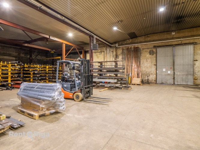 Kapseļu iela 15  pieejamas noliktavas telpas īrei no 11.06.2026.  Noliktavas griestu augstums Rīga - foto 4