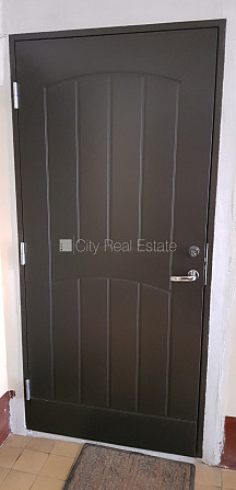 Земля в собственности, фасадный дом, реновированный дом, поменянное покрытие Рига - изображение 11