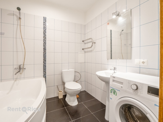 Īrei pieejams 2 istabu dzīvoklis  Dzīvoklis ir aprīkots ar visu nepieciešamo, tai skaitā, Rīga - foto 6