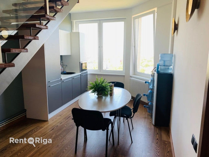 Эксклюзивный двухуровневый пентхаус с впечатляющим панорамным видом на Ригу в Рига - изображение 6