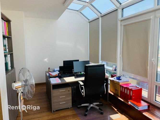 Эксклюзивный двухуровневый пентхаус с впечатляющим панорамным видом на Ригу в Рига - изображение 3