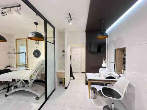 Продаётся полностью готовый салон красоты в Риге!  Отличная возможность как для Rīga