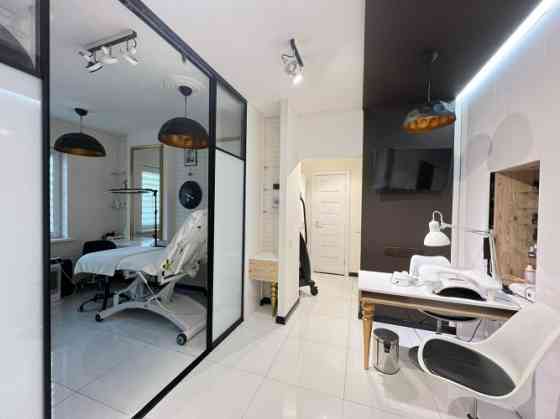 Продаётся полностью готовый салон красоты в Риге!  Отличная возможность как для Rīga