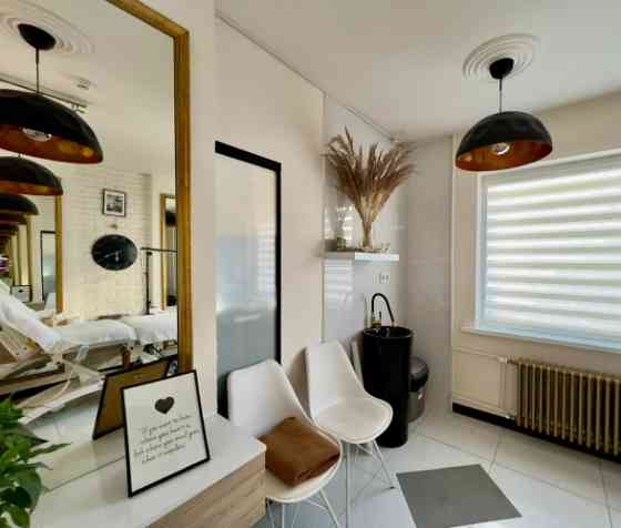 Продаётся полностью готовый салон красоты в Риге!  Отличная возможность как для Rīga